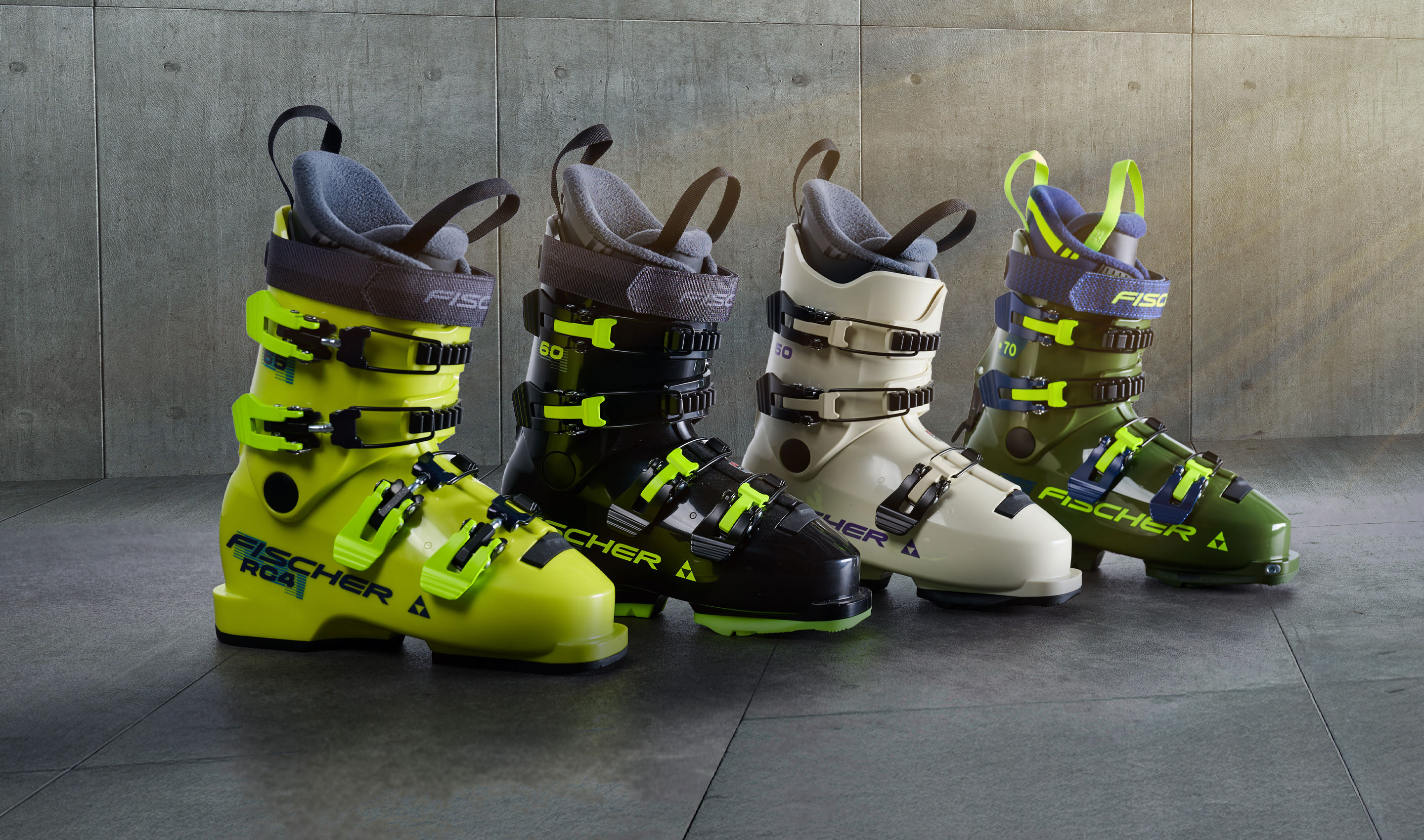 stage_banner_boots-kids-25l26_2880x1700